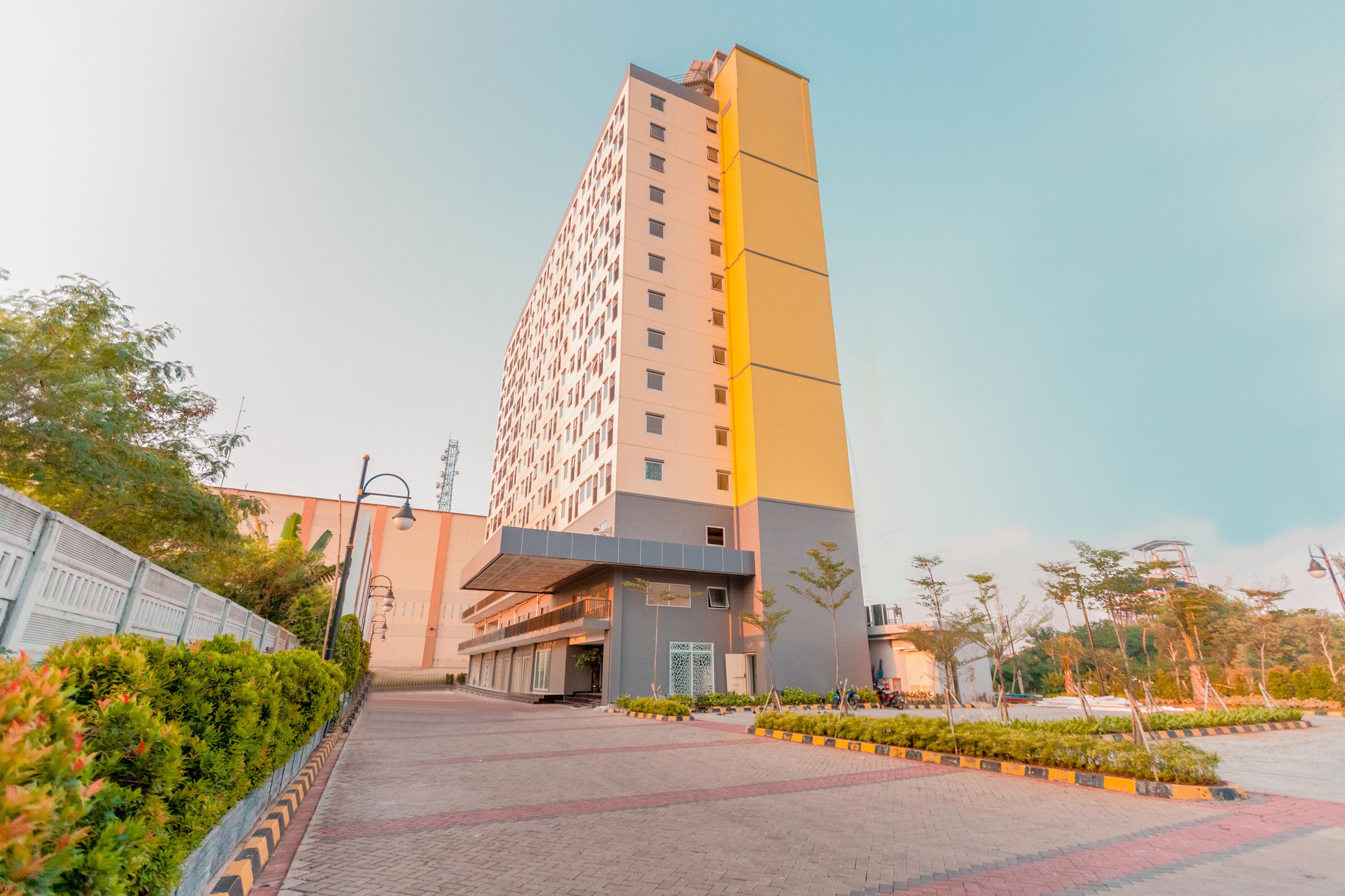 Flagship 750 Mont Blanc Hotel Bekasi Exterior foto